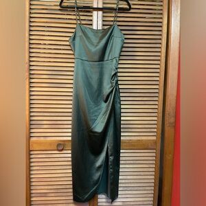 Elegant Green Silky Midi Dress